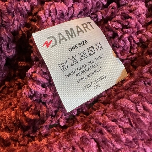 Raspberry Knit Hat and Gloves Set - Picture 5 of 5